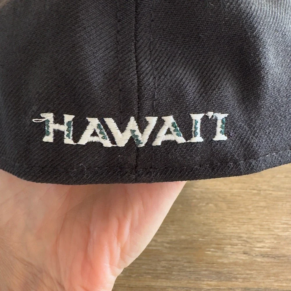 New Era 59 Fifty University Of Hawaii Fitted Cap-Green /Black-100% Wool-USA Made
